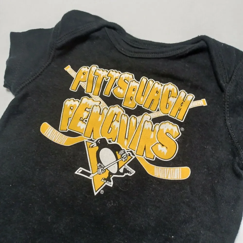 Pittsburgh Penguins NHL Boy 3 Month Bodysuit Orange Blue Logo Snaps Short Sleeve